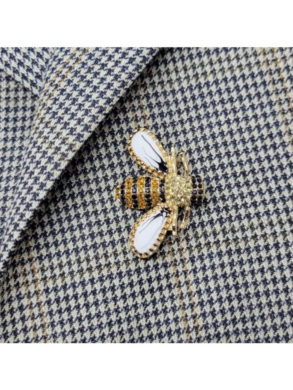 ✨Elegant Vintage Style Gold Bee Pin with Yellow Rhinestones White Enamel Wings